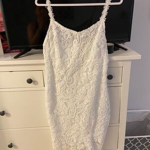 White lace dress size L (fits more like a medium)